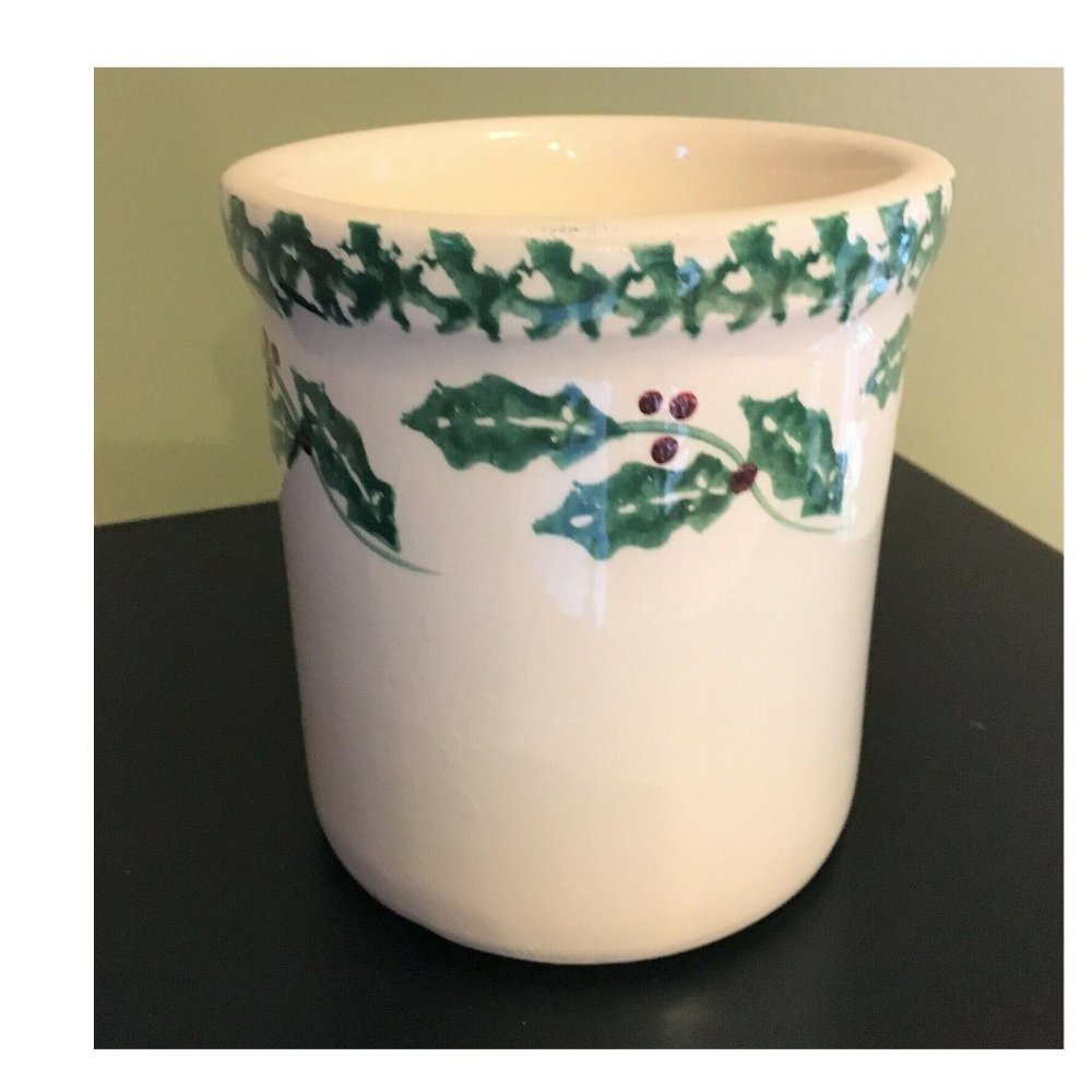 Crock Shop Santa Ana CA Christmas Green Holly Red Berries 5.5" Crock Pottery